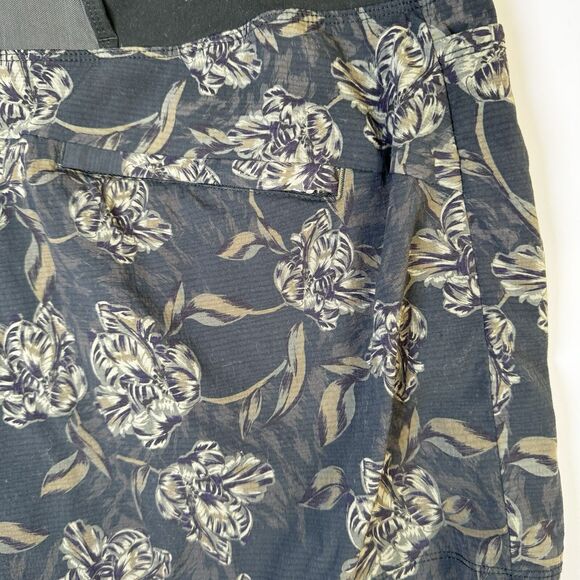 Athleta Womens 18 Ripstop Hiking Shorts Green Floral Print Trail Activewear - Picture 12 of 16